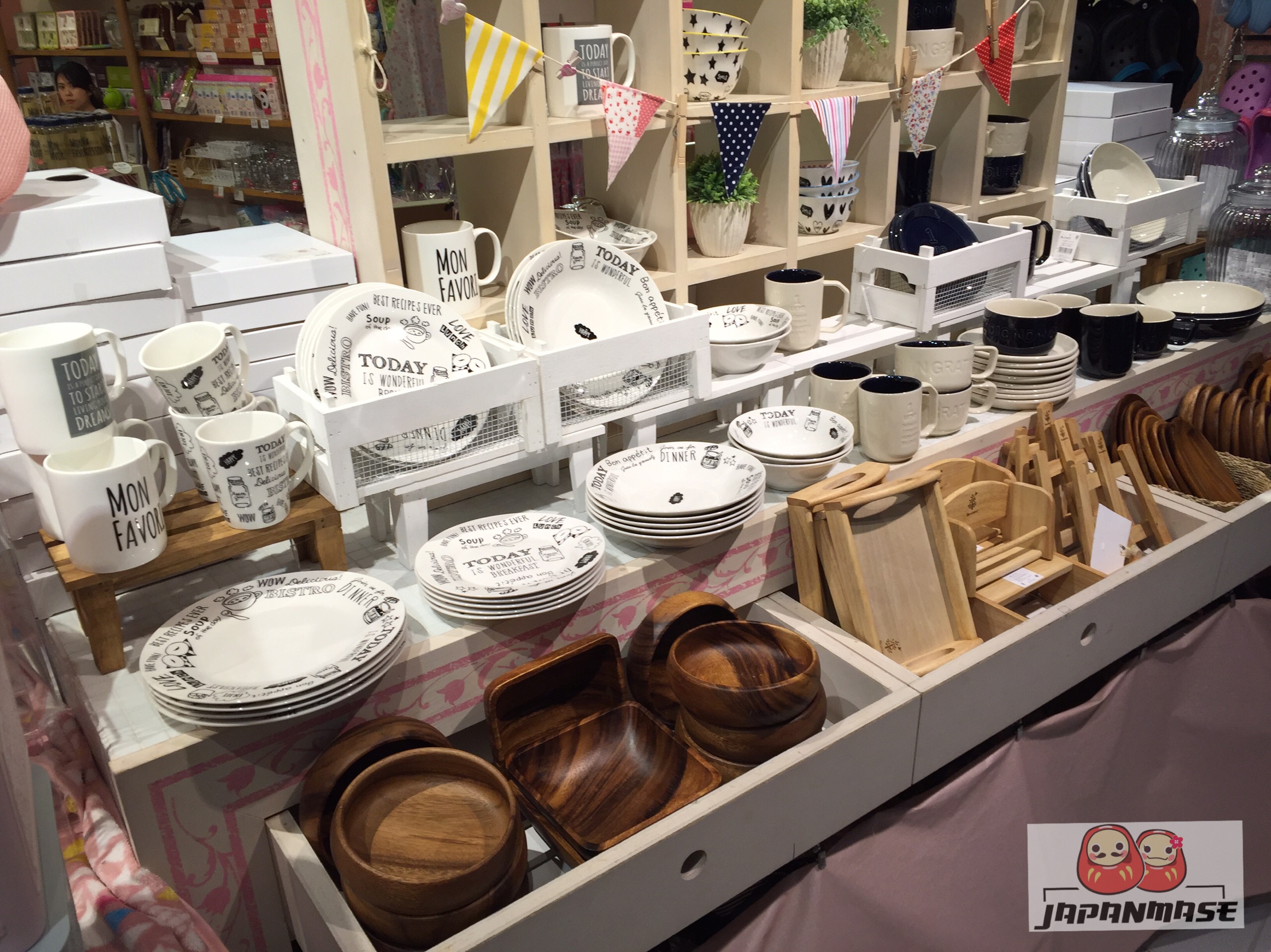 ร้าน coucou ทุกอย่าง 300 เยน!!